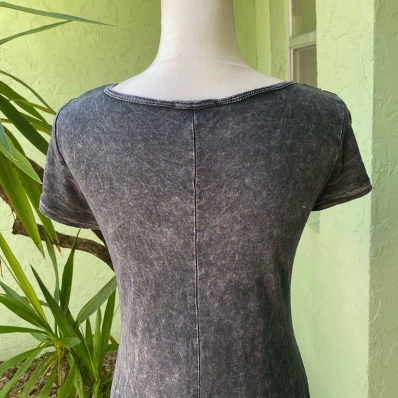 T Party Gray mineral wash mesh lace tshirt - Picture 9 of 10